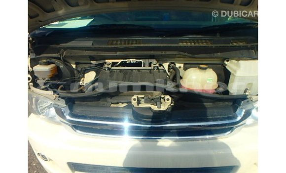 Buy Import Toyota Hiace White Car in Import - Dubai in Bumthang Buy Import Toyota Hiace White Car in Import - Dubai in Bumthang