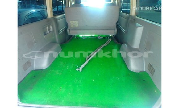 Buy Import Toyota Hiace White Car in Import - Dubai in Bumthang Buy Import Toyota Hiace White Car in Import - Dubai in Bumthang