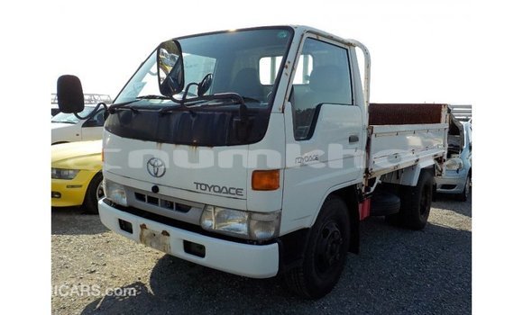 Buy Import Toyota Dyna White Car in Import - Dubai in Bumthang Buy Import Toyota Dyna White Car in Import - Dubai in Bumthang