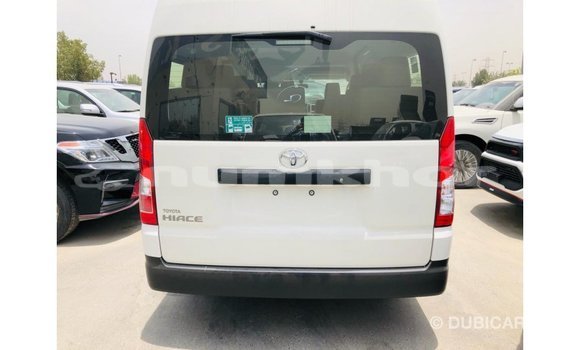 Buy Import Toyota Hiace White Car in Import - Dubai in Bumthang Buy Import Toyota Hiace White Car in Import - Dubai in Bumthang