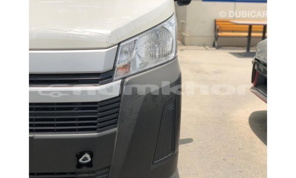 Buy Import Toyota Hiace White Car in Import - Dubai in Bumthang Buy Import Toyota Hiace White Car in Import - Dubai in Bumthang