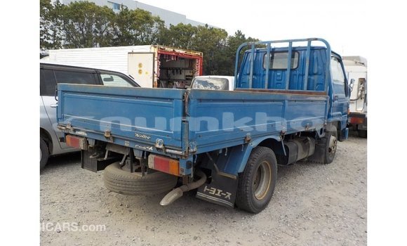 Buy Import Toyota Dyna Blue Car in Import - Dubai in Bumthang Buy Import Toyota Dyna Blue Car in Import - Dubai in Bumthang