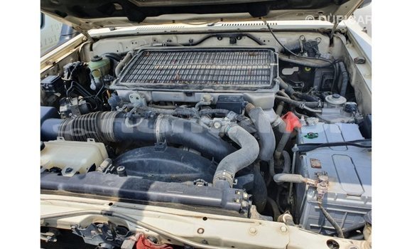 Buy Import Toyota Land Cruiser White Car in Import - Dubai in Bumthang Buy Import Toyota Land Cruiser White Car in Import - Dubai in Bumthang