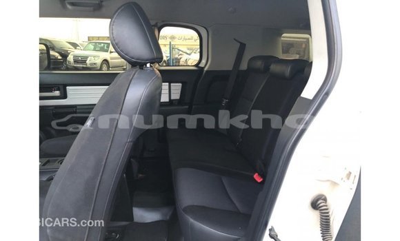 Buy Import Toyota FJ Cruiser White Car in Import - Dubai in Bumthang Buy Import Toyota FJ Cruiser White Car in Import - Dubai in Bumthang