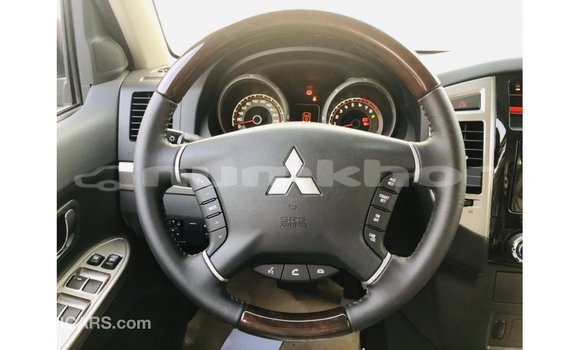 Buy Import Mitsubishi Pajero Black Car in Import - Dubai in Bumthang Buy Import Mitsubishi Pajero Black Car in Import - Dubai in Bumthang