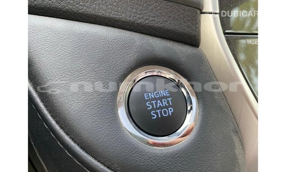 Buy Import Toyota Land Cruiser White Car in Import - Dubai in Bumthang Buy Import Toyota Land Cruiser White Car in Import - Dubai in Bumthang