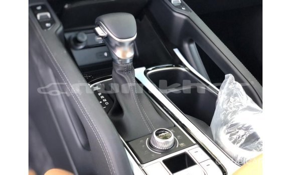 Buy Import Kia Carens White Car in Import - Dubai in Bumthang Buy Import Kia Carens White Car in Import - Dubai in Bumthang