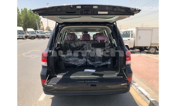 Buy Import Toyota Land Cruiser Black Car in Import - Dubai in Bumthang Buy Import Toyota Land Cruiser Black Car in Import - Dubai in Bumthang