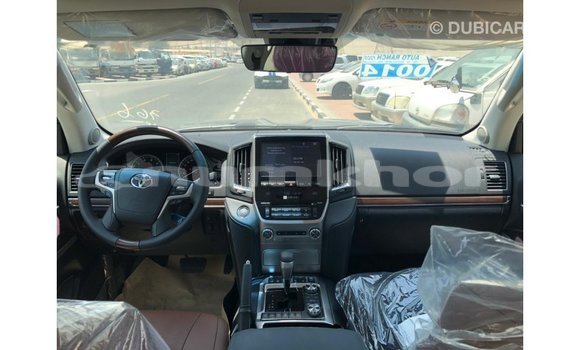 Buy Import Toyota Land Cruiser Black Car in Import - Dubai in Bumthang Buy Import Toyota Land Cruiser Black Car in Import - Dubai in Bumthang
