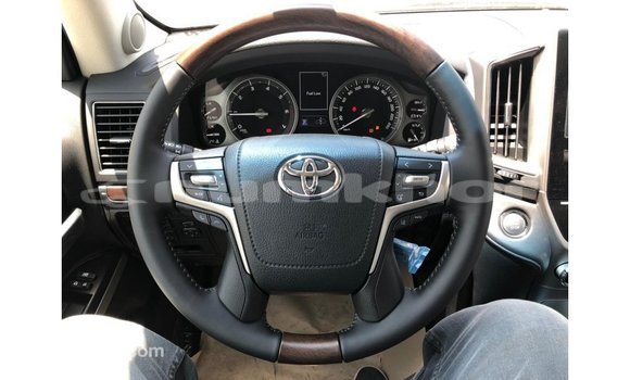 Buy Import Toyota Land Cruiser Black Car in Import - Dubai in Bumthang Buy Import Toyota Land Cruiser Black Car in Import - Dubai in Bumthang