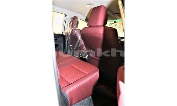 Buy Import Toyota Hilux White Car in Import - Dubai in Bumthang Buy Import Toyota Hilux White Car in Import - Dubai in Bumthang