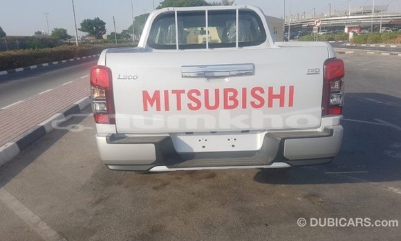 Buy Import Mitsubishi L200 White Car in Import - Dubai in Bumthang Buy Import Mitsubishi L200 White Car in Import - Dubai in Bumthang