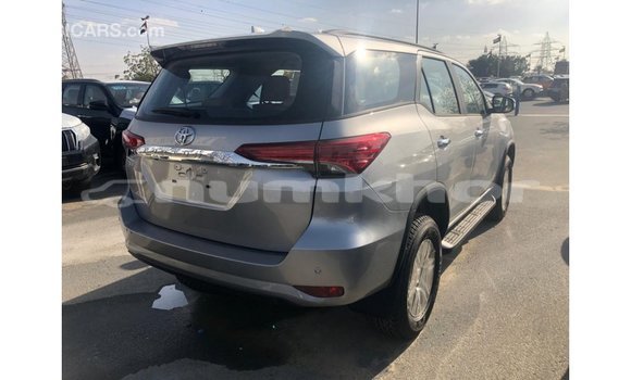 Buy Import Toyota Fortuner Other Car in Import - Dubai in Bumthang Buy Import Toyota Fortuner Other Car in Import - Dubai in Bumthang