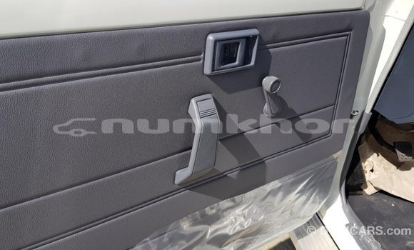 Buy Import Toyota Land Cruiser White Car in Import - Dubai in Bumthang Buy Import Toyota Land Cruiser White Car in Import - Dubai in Bumthang