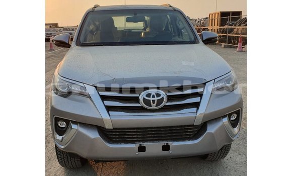 Buy Import Toyota Fortuner Other Car in Import - Dubai in Bumthang Buy Import Toyota Fortuner Other Car in Import - Dubai in Bumthang