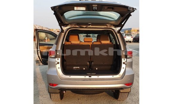 Buy Import Toyota Fortuner Other Car in Import - Dubai in Bumthang Buy Import Toyota Fortuner Other Car in Import - Dubai in Bumthang
