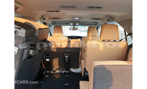 Buy Import Toyota Fortuner Other Car in Import - Dubai in Bumthang Buy Import Toyota Fortuner Other Car in Import - Dubai in Bumthang