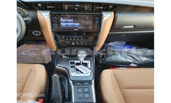 Buy Import Toyota Fortuner Other Car in Import - Dubai in Bumthang Buy Import Toyota Fortuner Other Car in Import - Dubai in Bumthang