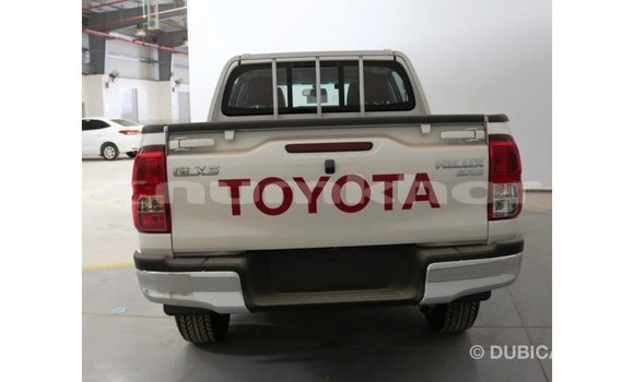 Buy Import Toyota Hilux White Car in Import - Dubai in Bumthang Buy Import Toyota Hilux White Car in Import - Dubai in Bumthang