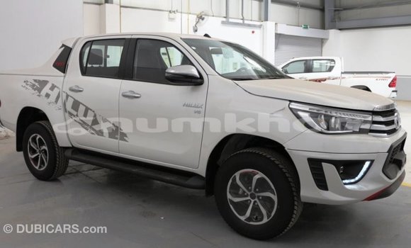 Buy Import Toyota Hilux White Car in Import - Dubai in Bumthang Buy Import Toyota Hilux White Car in Import - Dubai in Bumthang