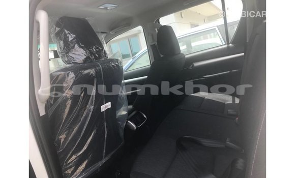 Buy Import Toyota Hilux White Car in Import - Dubai in Bumthang Buy Import Toyota Hilux White Car in Import - Dubai in Bumthang