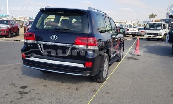 Buy Import Toyota Land Cruiser Black Car in Import - Dubai in Bumthang Buy Import Toyota Land Cruiser Black Car in Import - Dubai in Bumthang