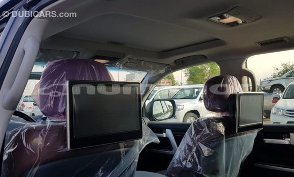 Buy Import Toyota Land Cruiser Black Car in Import - Dubai in Bumthang Buy Import Toyota Land Cruiser Black Car in Import - Dubai in Bumthang