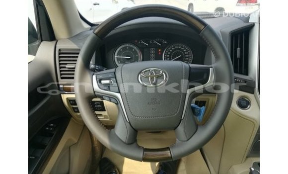 Buy Import Toyota Land Cruiser Black Car in Import - Dubai in Bumthang Buy Import Toyota Land Cruiser Black Car in Import - Dubai in Bumthang