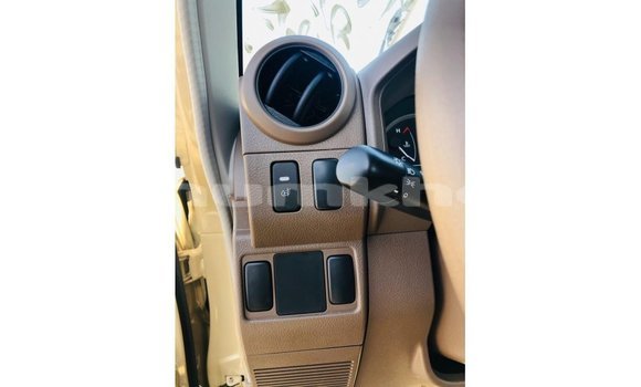 Buy Import Toyota Land Cruiser Beige Car in Import - Dubai in Bumthang Buy Import Toyota Land Cruiser Beige Car in Import - Dubai in Bumthang