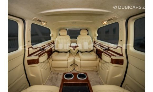 Buy Import Mercedes-Benz 250 Black Car in Import - Dubai in Bumthang