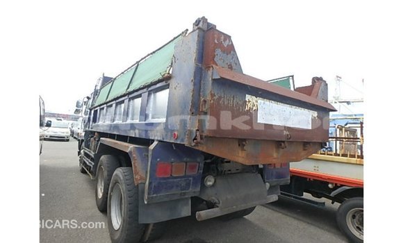 Buy Import Nissan Evalia Blue Truck in Import - Dubai in Bumthang Buy Import Nissan Evalia Blue Truck in Import - Dubai in Bumthang