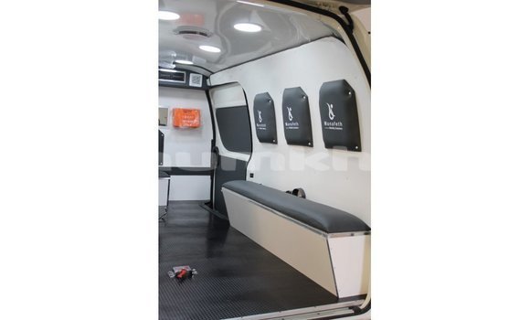 Buy Import Toyota Hiace White Car in Import - Dubai in Bumthang Buy Import Toyota Hiace White Car in Import - Dubai in Bumthang