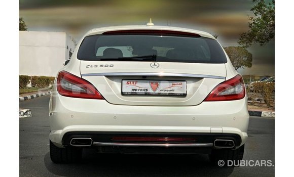 Buy Import Mercedes-Benz 190 White Car in Import - Dubai in Bumthang Buy Import Mercedes-Benz 190 White Car in Import - Dubai in Bumthang
