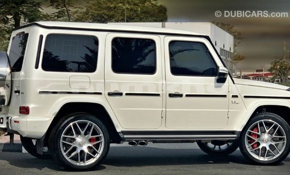Buy Import Mercedes-Benz 190 White Car in Import - Dubai in Bumthang Buy Import Mercedes-Benz 190 White Car in Import - Dubai in Bumthang