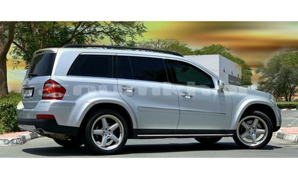 Buy Import Mercedes-Benz 190 Other Car in Import - Dubai in Bumthang Buy Import Mercedes-Benz 190 Other Car in Import - Dubai in Bumthang