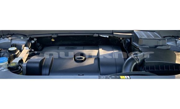 Buy Import Land Rover Defender Other Car in Import - Dubai in Bumthang Buy Import Land Rover Defender Other Car in Import - Dubai in Bumthang