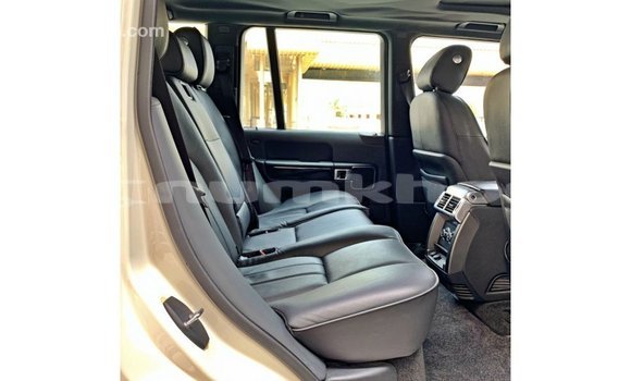 Buy Import Land Rover Range Rover White Car in Import - Dubai in Bumthang Buy Import Land Rover Range Rover White Car in Import - Dubai in Bumthang
