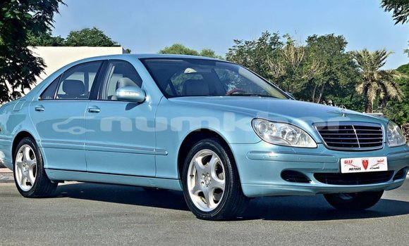 Buy Import Mercedes-Benz 200 Blue Car in Import - Dubai in Bumthang