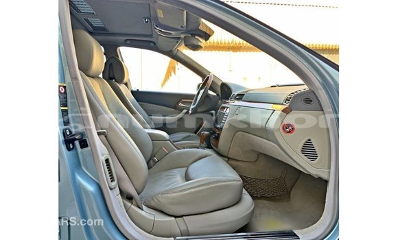 Buy Import Mercedes-Benz 200 Blue Car in Import - Dubai in Bumthang Buy Import Mercedes-Benz 200 Blue Car in Import - Dubai in Bumthang