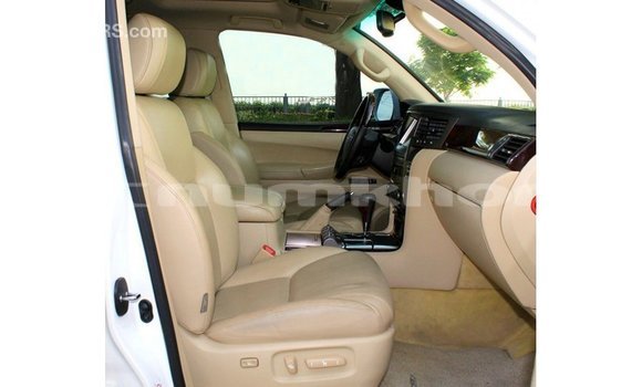 Buy Import Lexus LX White Car in Import - Dubai in Bumthang Buy Import Lexus LX White Car in Import - Dubai in Bumthang