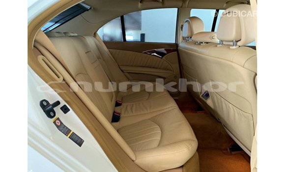 Buy Import Mercedes-Benz 200 White Car in Import - Dubai in Bumthang Buy Import Mercedes-Benz 200 White Car in Import - Dubai in Bumthang