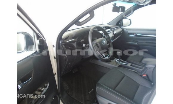 Buy Import Toyota Hilux White Car in Import - Dubai in Bumthang Buy Import Toyota Hilux White Car in Import - Dubai in Bumthang