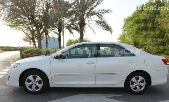 Buy Import Toyota Camry White Car in Import - Dubai in Bumthang Buy Import Toyota Camry White Car in Import - Dubai in Bumthang