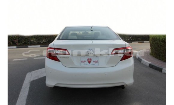 Buy Import Toyota Camry White Car in Import - Dubai in Bumthang Buy Import Toyota Camry White Car in Import - Dubai in Bumthang