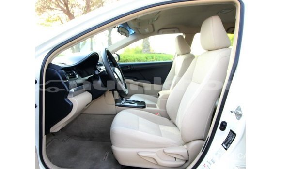 Buy Import Toyota Camry White Car in Import - Dubai in Bumthang Buy Import Toyota Camry White Car in Import - Dubai in Bumthang