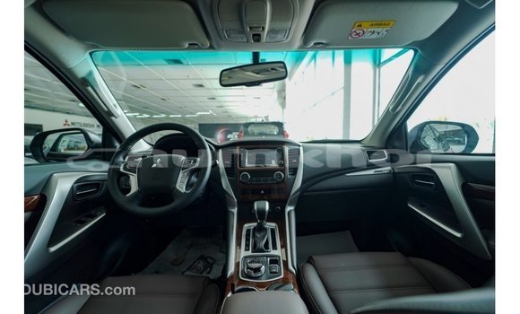 Buy Import Mitsubishi Montero Black Car in Import - Dubai in Bumthang Buy Import Mitsubishi Montero Black Car in Import - Dubai in Bumthang