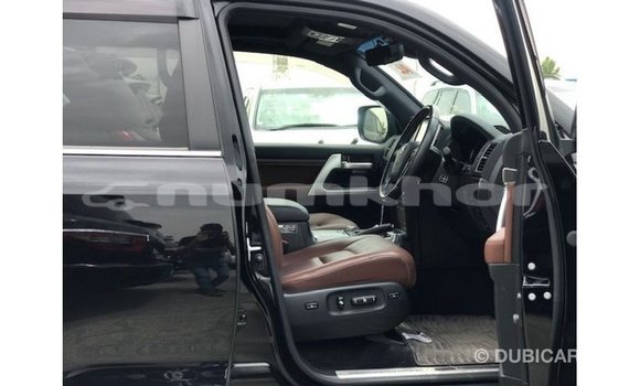 Buy Import Toyota Land Cruiser Black Car in Import - Dubai in Bumthang Buy Import Toyota Land Cruiser Black Car in Import - Dubai in Bumthang
