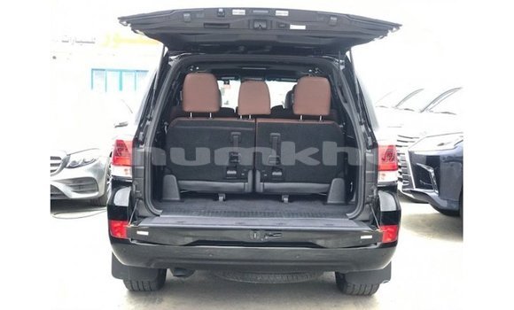 Buy Import Toyota Land Cruiser Black Car in Import - Dubai in Bumthang Buy Import Toyota Land Cruiser Black Car in Import - Dubai in Bumthang