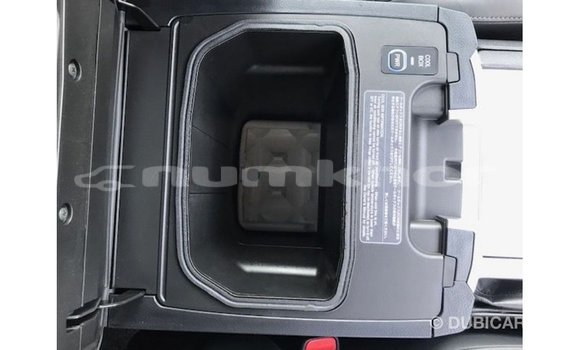 Buy Import Toyota Land Cruiser White Car in Import - Dubai in Bumthang Buy Import Toyota Land Cruiser White Car in Import - Dubai in Bumthang