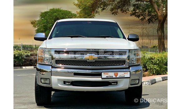 Buy Import Chevrolet Silverado White Car in Import - Dubai in Bumthang Buy Import Chevrolet Silverado White Car in Import - Dubai in Bumthang